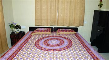 Veeniola Holiday Home Cavelossim Bagian luar foto